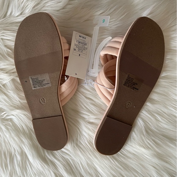 SHADE & SHORE NWT Blush Sandals - Picture 2 of 11